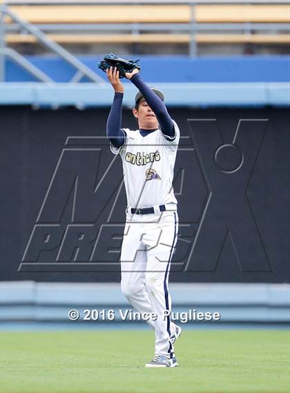 Thumbnail 1 in Eagle Rock vs. Franklin (L.A. City Section D2 Final) photogallery.