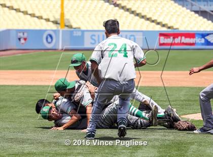 Thumbnail 1 in Eagle Rock vs. Franklin (L.A. City Section D2 Final) photogallery.