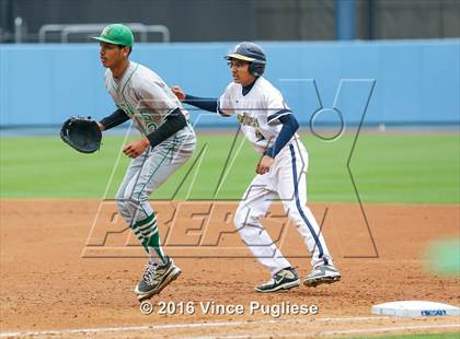 Thumbnail 2 in Eagle Rock vs. Franklin (L.A. City Section D2 Final) photogallery.
