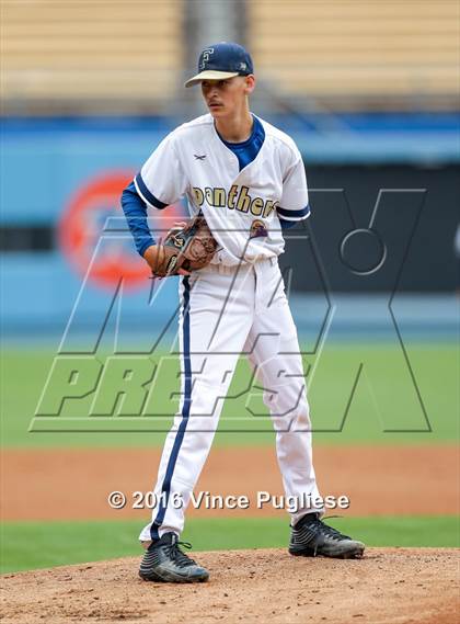 Thumbnail 2 in Eagle Rock vs. Franklin (L.A. City Section D2 Final) photogallery.