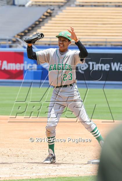 Thumbnail 2 in Eagle Rock vs. Franklin (L.A. City Section D2 Final) photogallery.
