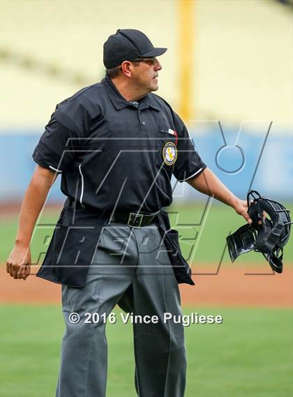 Thumbnail 1 in Eagle Rock vs. Franklin (L.A. City Section D2 Final) photogallery.