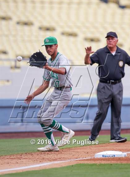 Thumbnail 2 in Eagle Rock vs. Franklin (L.A. City Section D2 Final) photogallery.