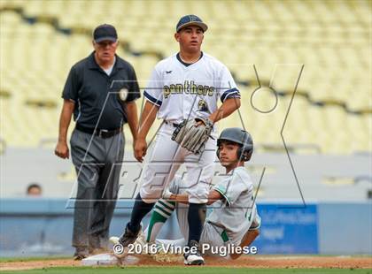 Thumbnail 1 in Eagle Rock vs. Franklin (L.A. City Section D2 Final) photogallery.