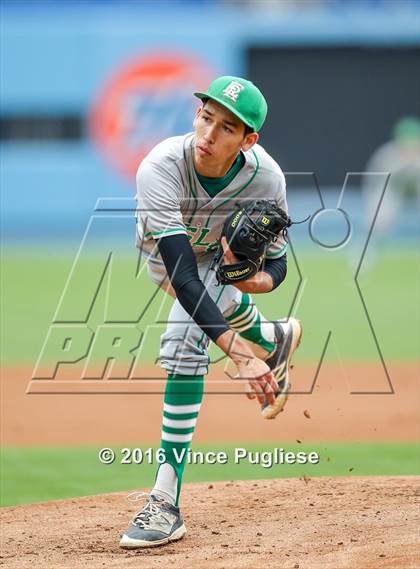 Thumbnail 2 in Eagle Rock vs. Franklin (L.A. City Section D2 Final) photogallery.