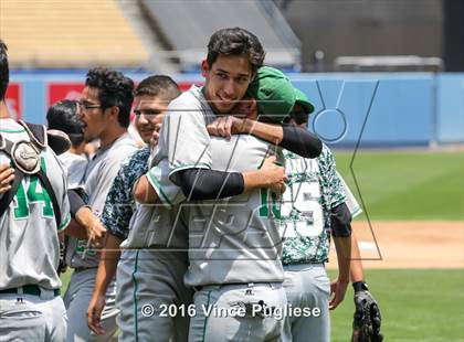 Thumbnail 1 in Eagle Rock vs. Franklin (L.A. City Section D2 Final) photogallery.