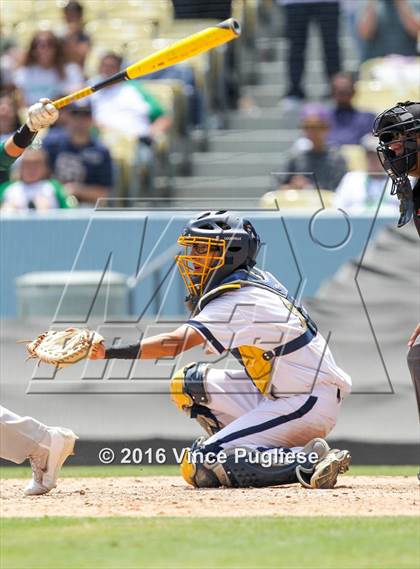 Thumbnail 1 in Eagle Rock vs. Franklin (L.A. City Section D2 Final) photogallery.