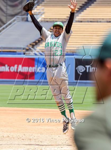 Thumbnail 3 in Eagle Rock vs. Franklin (L.A. City Section D2 Final) photogallery.
