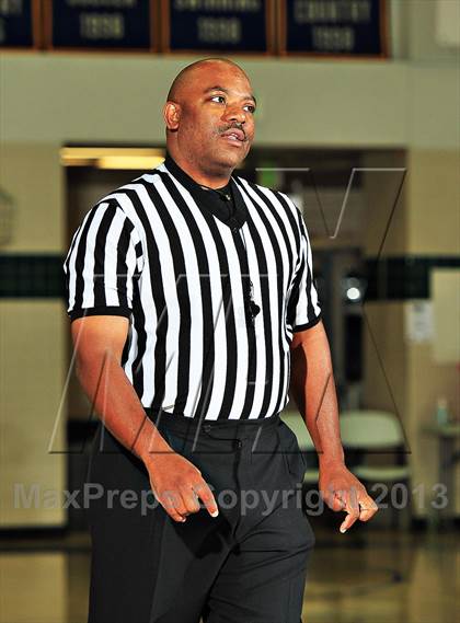 Thumbnail 2 in Sunnyslope vs. Issaquah (MaxPreps Holiday Classic) photogallery.