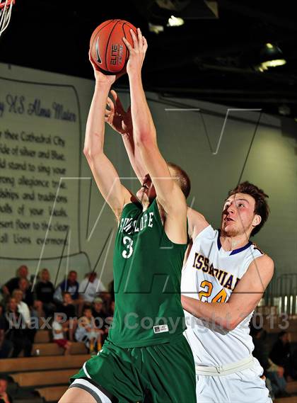 Thumbnail 3 in Sunnyslope vs. Issaquah (MaxPreps Holiday Classic) photogallery.