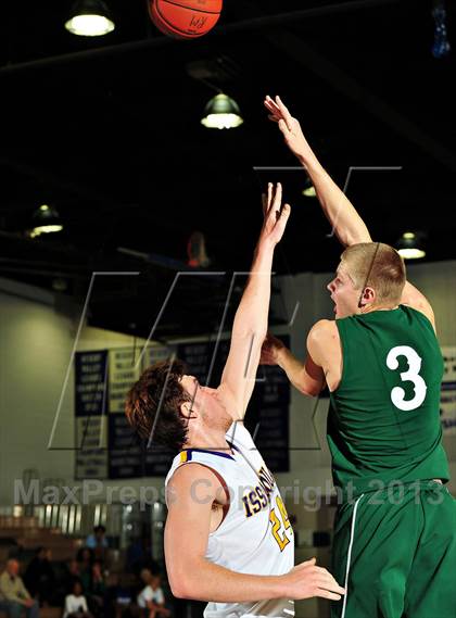 Thumbnail 2 in Sunnyslope vs. Issaquah (MaxPreps Holiday Classic) photogallery.