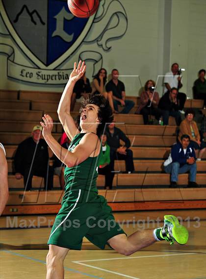 Thumbnail 3 in Sunnyslope vs. Issaquah (MaxPreps Holiday Classic) photogallery.