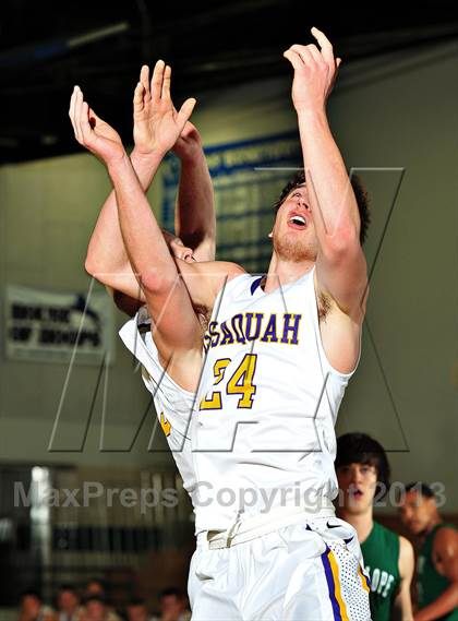Thumbnail 1 in Sunnyslope vs. Issaquah (MaxPreps Holiday Classic) photogallery.