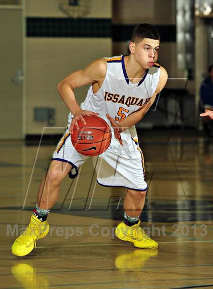 Thumbnail 2 in Sunnyslope vs. Issaquah (MaxPreps Holiday Classic) photogallery.