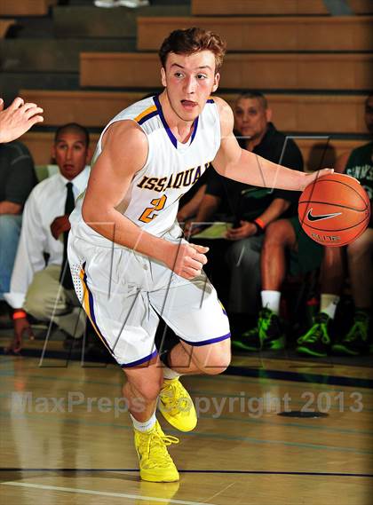 Thumbnail 1 in Sunnyslope vs. Issaquah (MaxPreps Holiday Classic) photogallery.