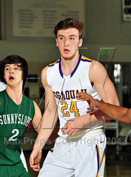 Thumbnail 3 in Sunnyslope vs. Issaquah (MaxPreps Holiday Classic) photogallery.