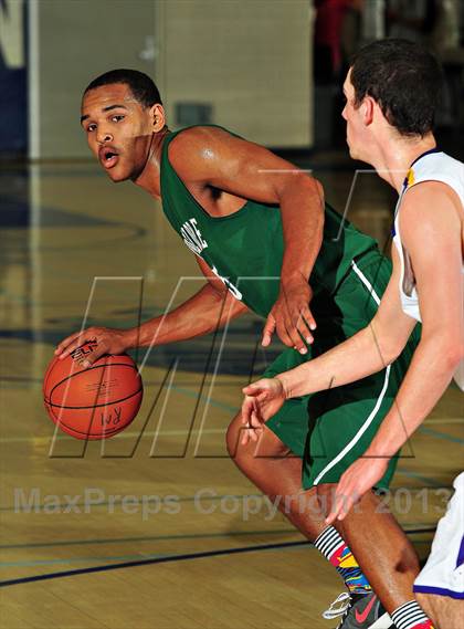 Thumbnail 3 in Sunnyslope vs. Issaquah (MaxPreps Holiday Classic) photogallery.