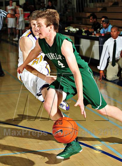Thumbnail 1 in Sunnyslope vs. Issaquah (MaxPreps Holiday Classic) photogallery.
