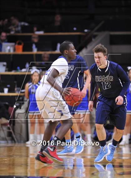 Thumbnail 3 in Longmont vs. Valor Christian (CHSAA 4A Semifinal) photogallery.