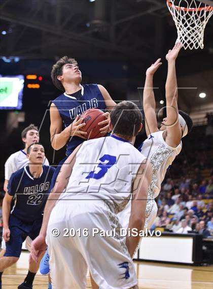 Thumbnail 1 in Longmont vs. Valor Christian (CHSAA 4A Semifinal) photogallery.