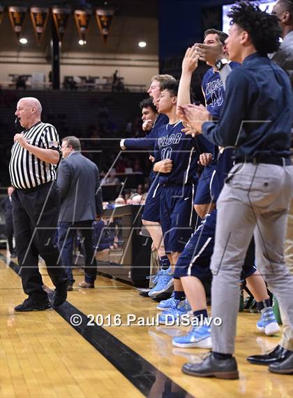 Thumbnail 2 in Longmont vs. Valor Christian (CHSAA 4A Semifinal) photogallery.
