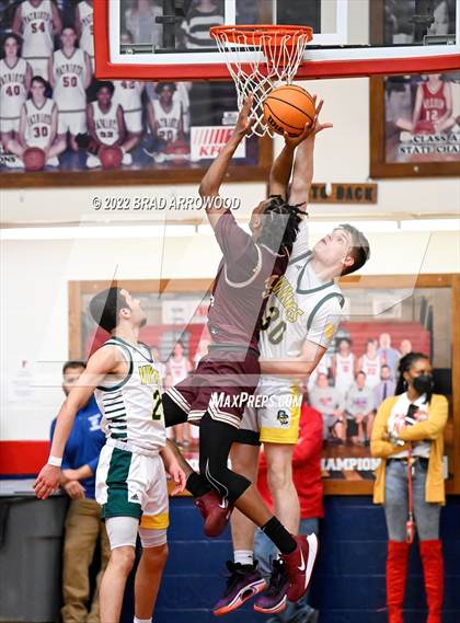 Thumbnail 1 in Central Cabarrus vs. West Charlotte (NCHSAA 3A Western Regional Final) photogallery.