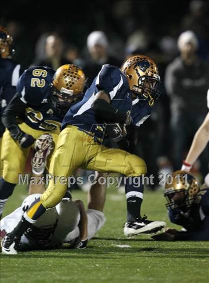 Thumbnail 2 in Sweet Home vs. Aquinas (NYSPHSAA Class A Quarterfinal) photogallery.