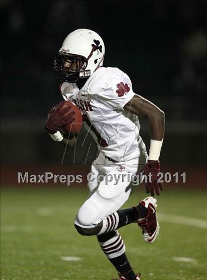 Thumbnail 1 in Sweet Home vs. Aquinas (NYSPHSAA Class A Quarterfinal) photogallery.