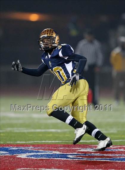 Thumbnail 1 in Sweet Home vs. Aquinas (NYSPHSAA Class A Quarterfinal) photogallery.