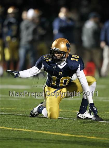 Thumbnail 3 in Sweet Home vs. Aquinas (NYSPHSAA Class A Quarterfinal) photogallery.