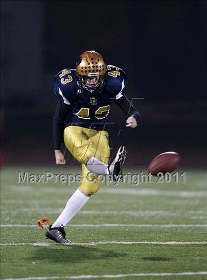 Thumbnail 2 in Sweet Home vs. Aquinas (NYSPHSAA Class A Quarterfinal) photogallery.