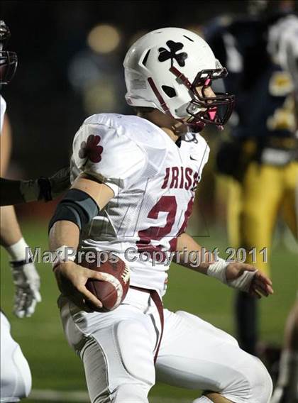 Thumbnail 3 in Sweet Home vs. Aquinas (NYSPHSAA Class A Quarterfinal) photogallery.