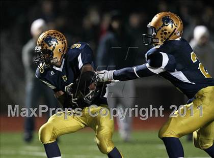 Thumbnail 1 in Sweet Home vs. Aquinas (NYSPHSAA Class A Quarterfinal) photogallery.