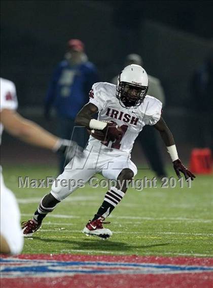 Thumbnail 3 in Sweet Home vs. Aquinas (NYSPHSAA Class A Quarterfinal) photogallery.