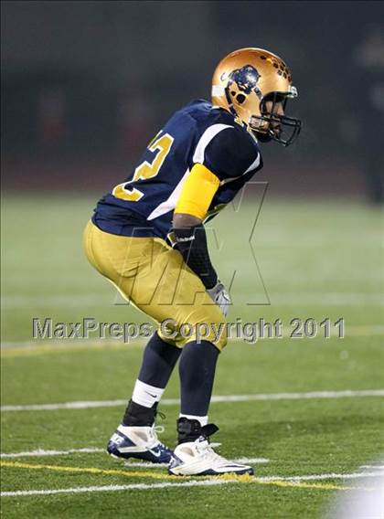Thumbnail 3 in Sweet Home vs. Aquinas (NYSPHSAA Class A Quarterfinal) photogallery.