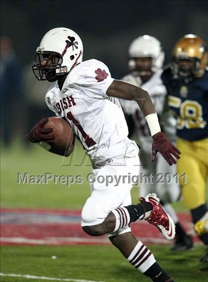 Thumbnail 2 in Sweet Home vs. Aquinas (NYSPHSAA Class A Quarterfinal) photogallery.