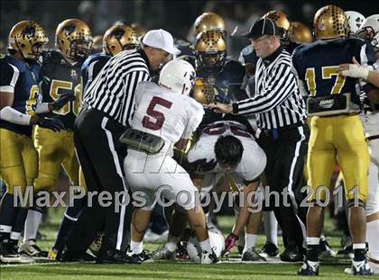Thumbnail 3 in Sweet Home vs. Aquinas (NYSPHSAA Class A Quarterfinal) photogallery.