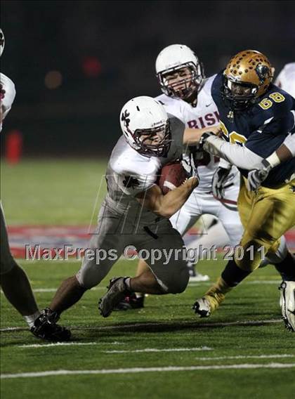 Thumbnail 1 in Sweet Home vs. Aquinas (NYSPHSAA Class A Quarterfinal) photogallery.