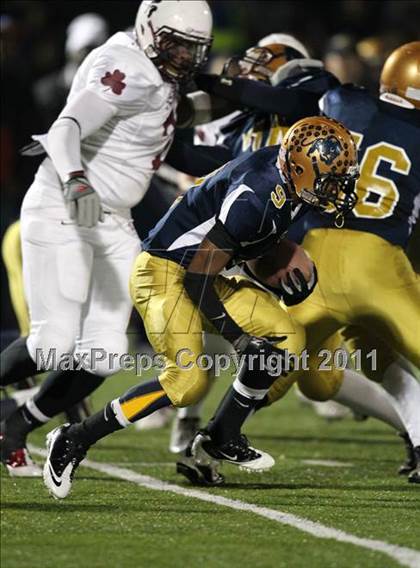 Thumbnail 3 in Sweet Home vs. Aquinas (NYSPHSAA Class A Quarterfinal) photogallery.