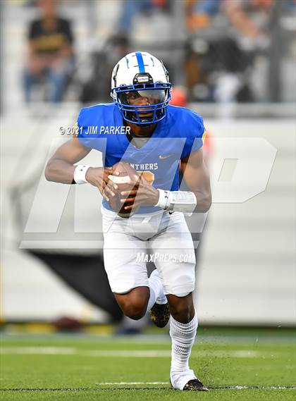 Thumbnail 3 in Glenn @ Pflugerville photogallery.