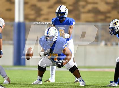 Thumbnail 1 in Glenn @ Pflugerville photogallery.