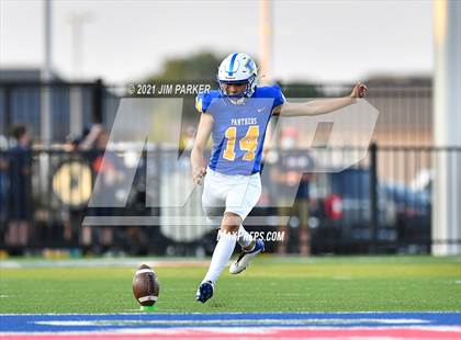 Thumbnail 3 in Glenn @ Pflugerville photogallery.