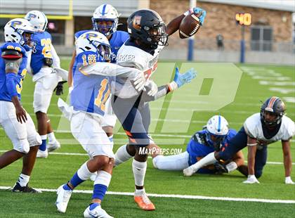 Thumbnail 3 in Glenn @ Pflugerville photogallery.