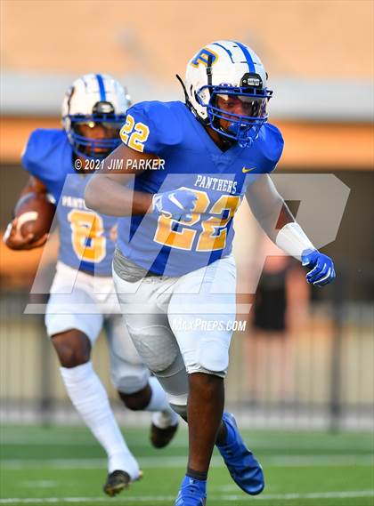 Thumbnail 3 in Glenn @ Pflugerville photogallery.