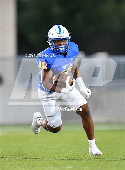 Thumbnail 2 in Glenn @ Pflugerville photogallery.
