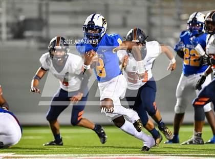 Thumbnail 1 in Glenn @ Pflugerville photogallery.