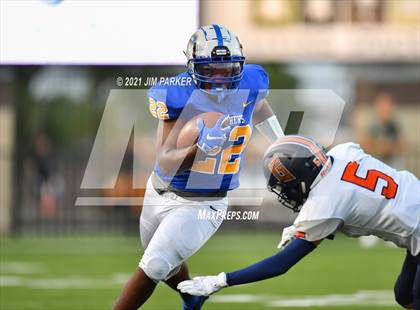 Thumbnail 2 in Glenn @ Pflugerville photogallery.