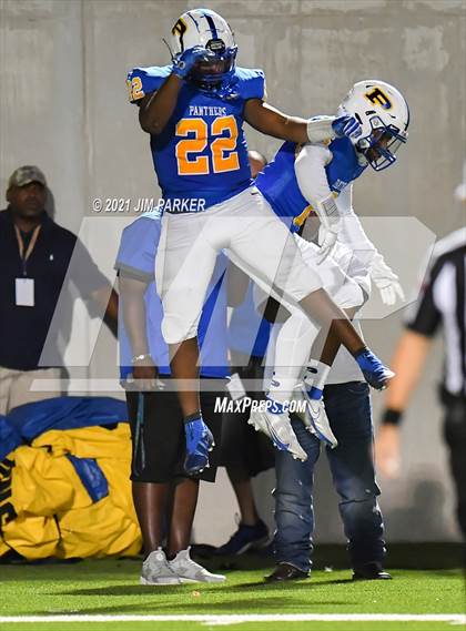 Thumbnail 2 in Glenn @ Pflugerville photogallery.