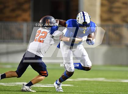 Thumbnail 3 in Glenn @ Pflugerville photogallery.