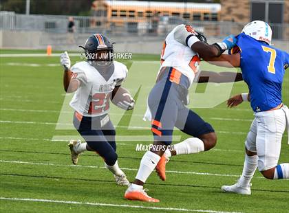 Thumbnail 1 in Glenn @ Pflugerville photogallery.